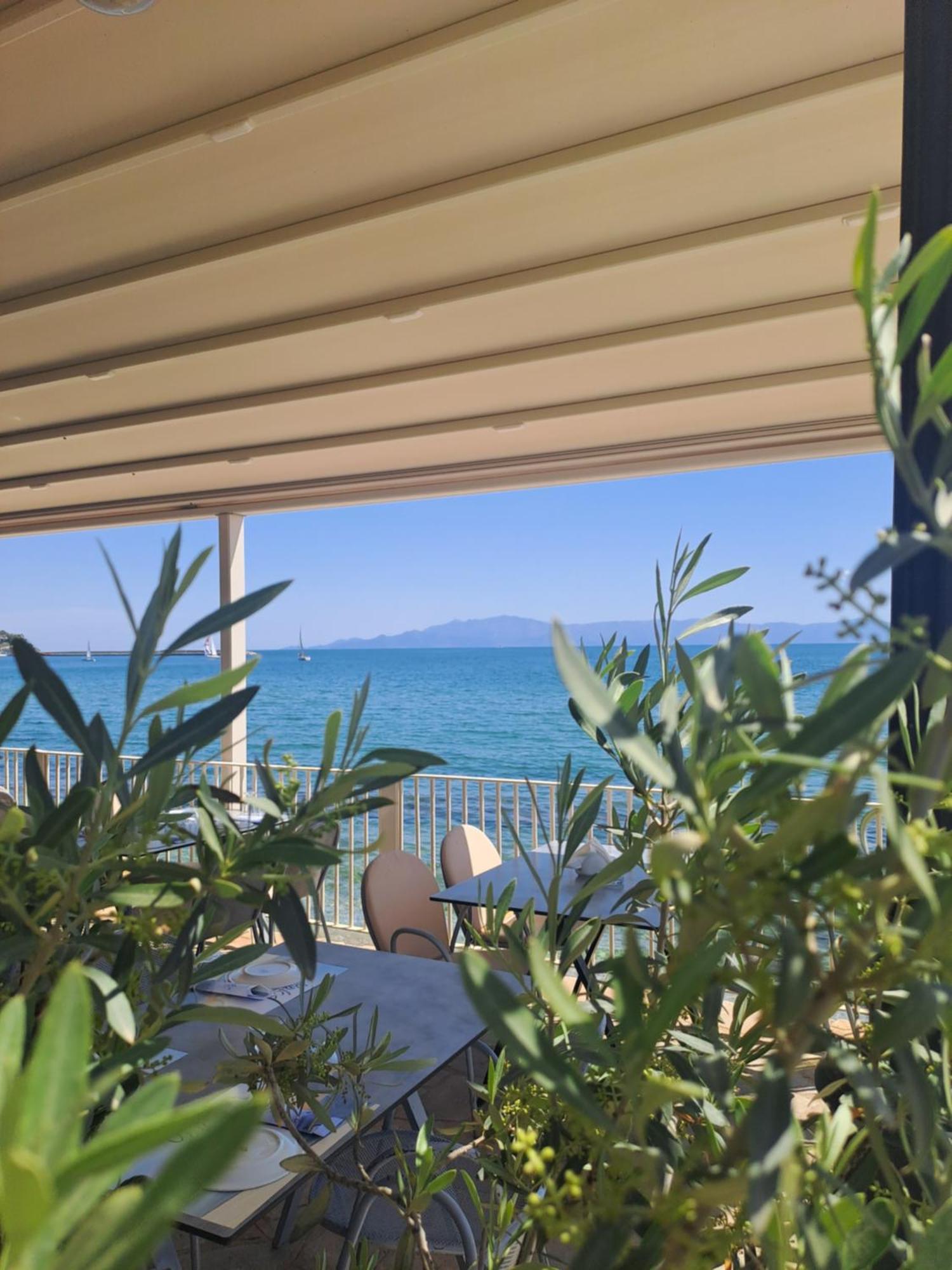 Giorgio Deluxe Apartments Кавала Экстерьер фото